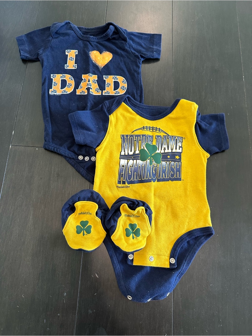 Notre Dame Fighting Irish Baby Bodysuits